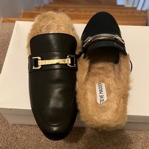 STEVE MADDEN FAUX FUR MULES